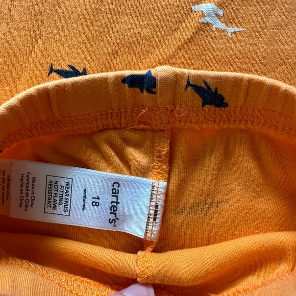 Carters 18m 2 pajama sets long sleeve with pants and shorts with short sleeves. - Picture 3 of 7